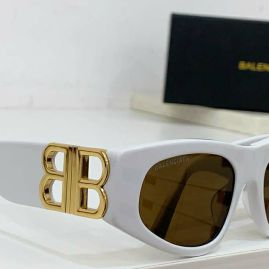 Picture of Balenciga Sunglasses _SKUfw56703587fw